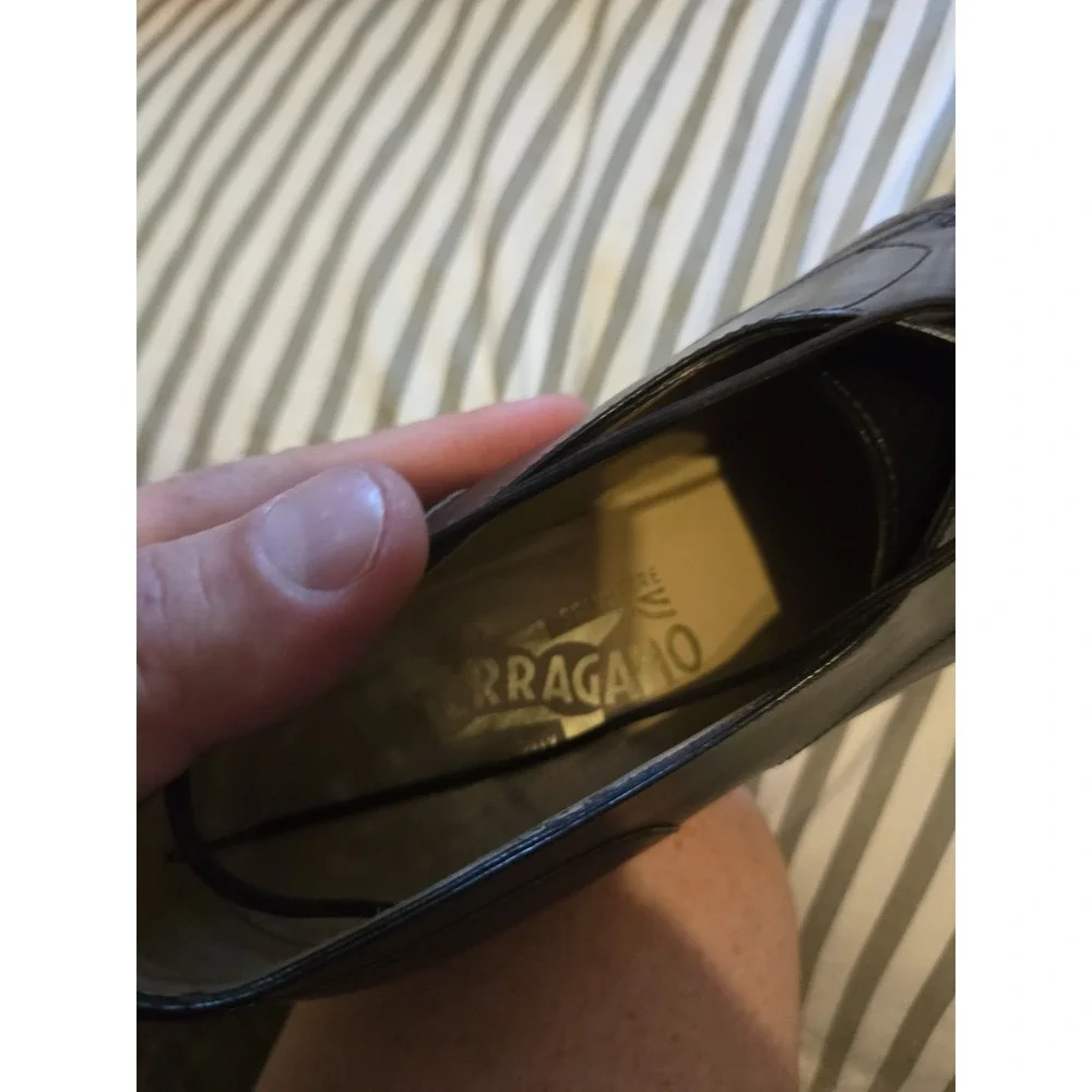 Salvatore Ferragamo Heel Shoes Size 9 - 799 Retail - Picture 3 of 4